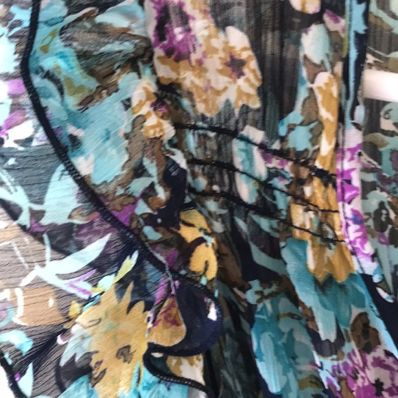 Poetry In Motion Double Ruffled S/S Blouse - Picture 5 of 10